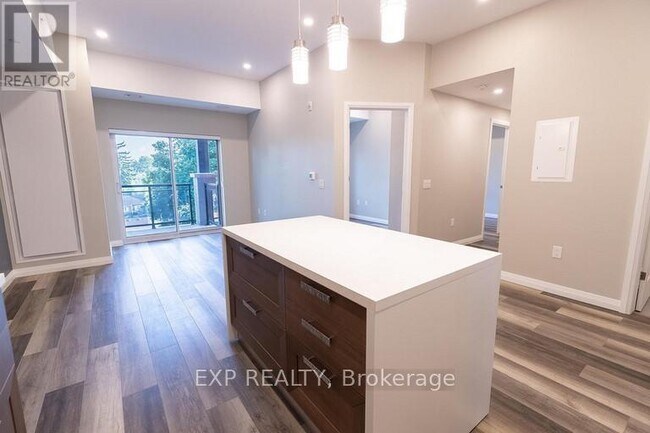 Building Photo - 5971 Dorchester Rd