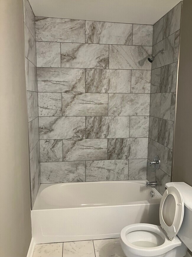 Foto del edificio - 625 3rd Ave NE