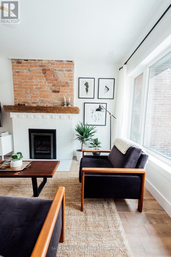 Photo du bâtiment - 83 Ingham Ave