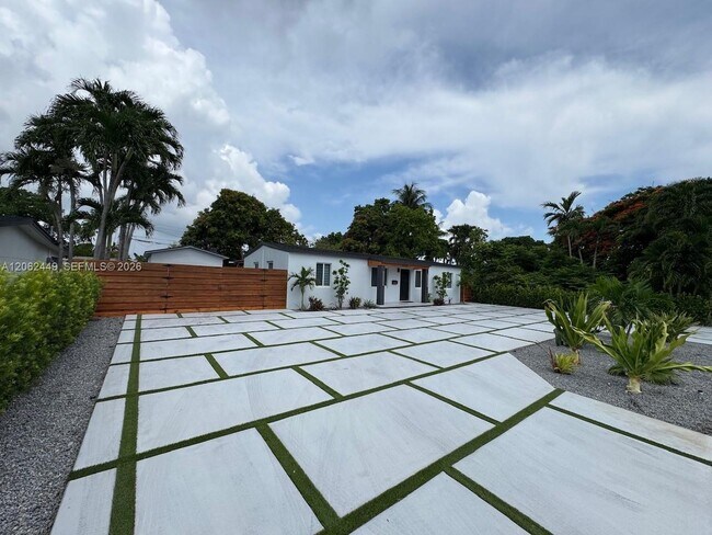 Foto del edificio - 5430 SW 99th Ave