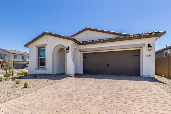 Building Photo - Beautifully Furnished Home in New Gilbert ...