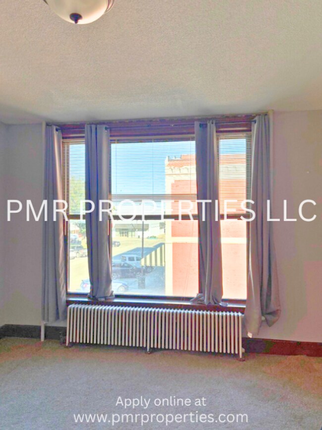 Foto del edificio - Red Oak Apartments