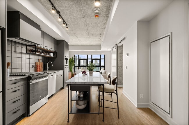 Building Photo - Fourth Street Lofts (4SL)