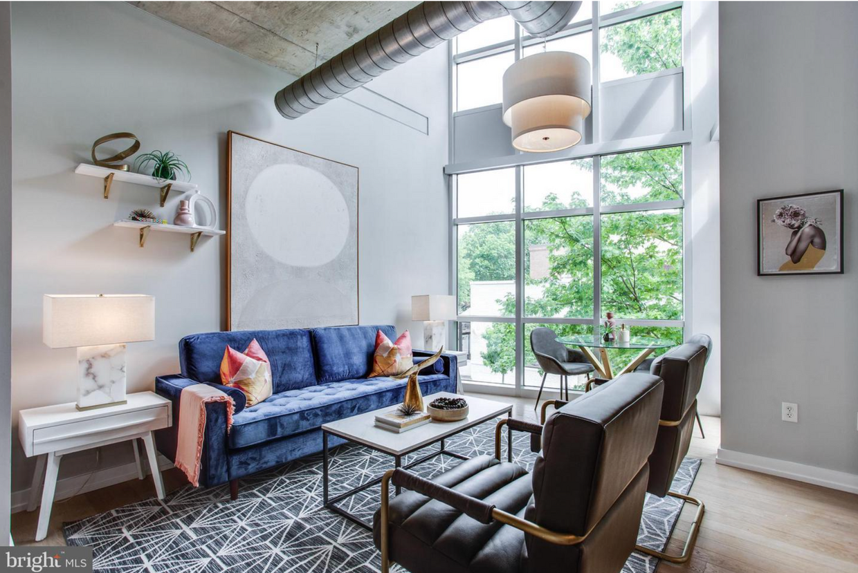 Foto principal - Exquisite 2br/2ba Modern Condo with Garage...