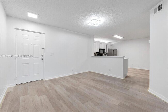 Building Photo - 5661 Riverside Dr