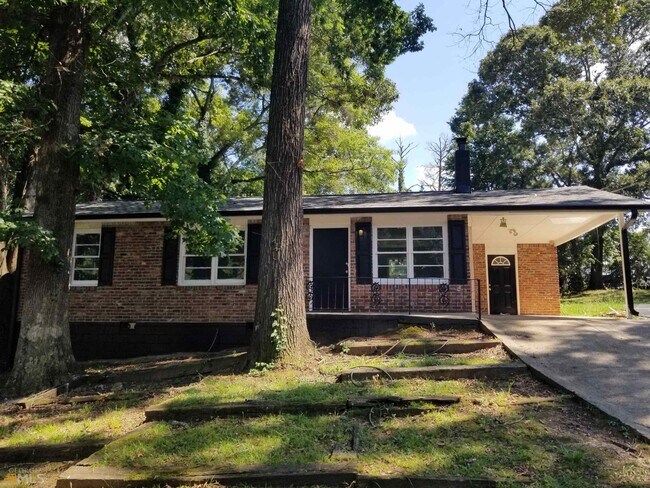 Foto del edificio - 2581 Oak Cir