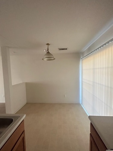 Foto del edificio - 5705 Redstone Dr