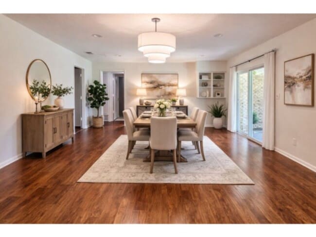 Photo - 8406 Foxwood Ln House