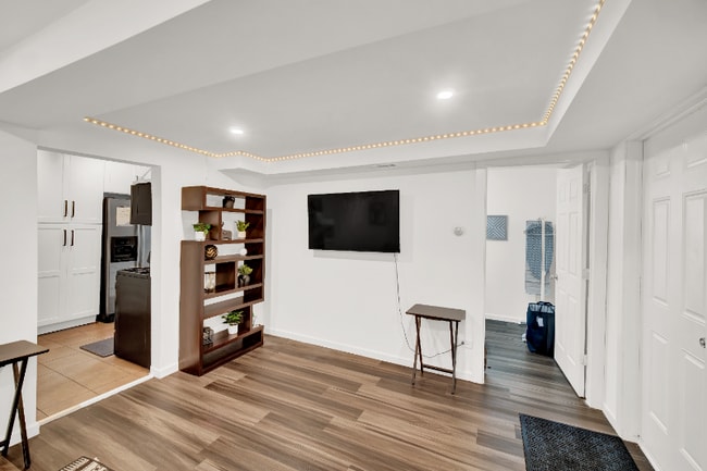 Photo - 1721 N Kimball Ave Apartment