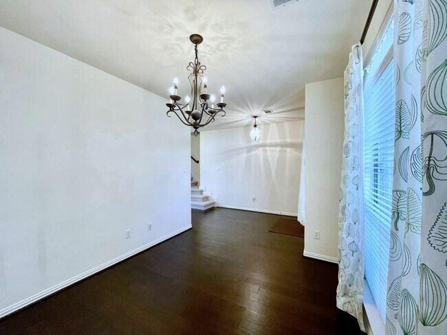 Foto del edificio - 5530 Baby Blue Ln
