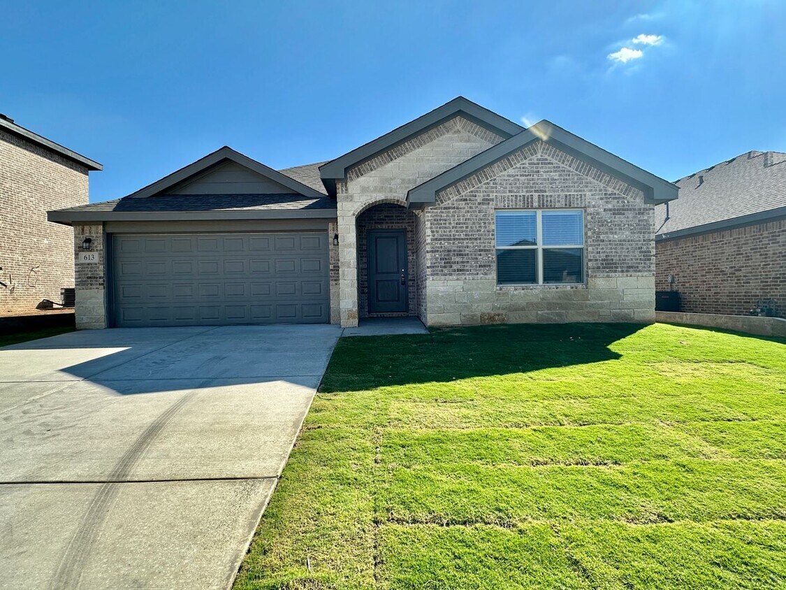 Primary Photo - Brand New 3Bed/2Bath Available! 1,749 sq f...
