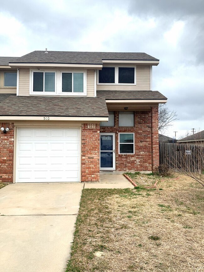 Building Photo - 503 Deloris Dr
