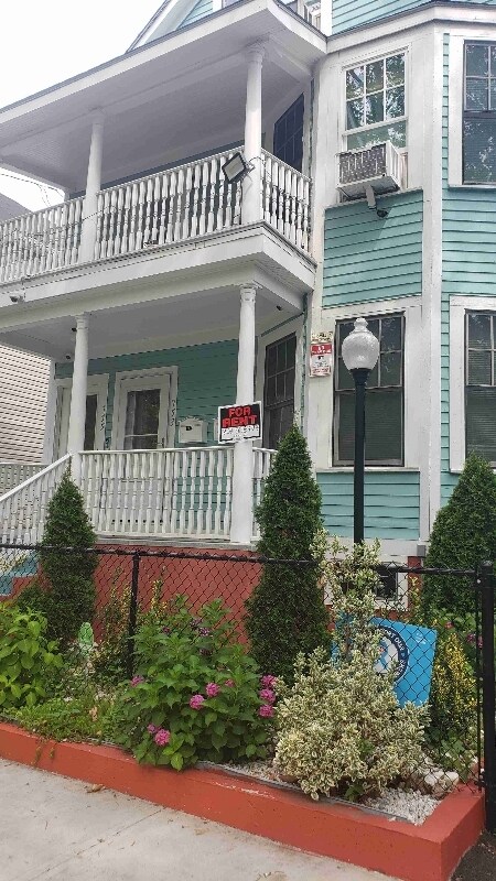 Foto del edificio - 753 Winchester Ave