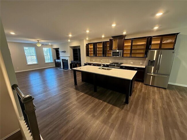 Foto del edificio - 4245 Essex Pond Wy