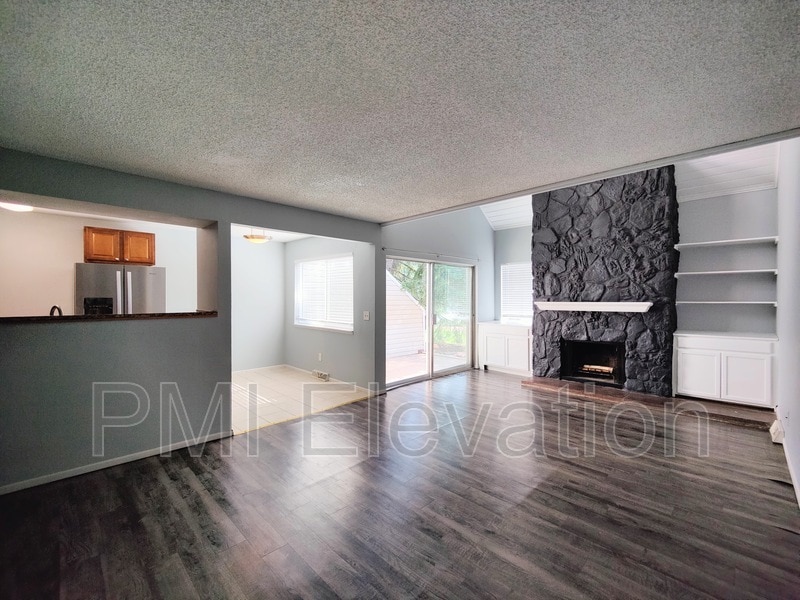 Primary Photo - 2696 S Xanadu Way