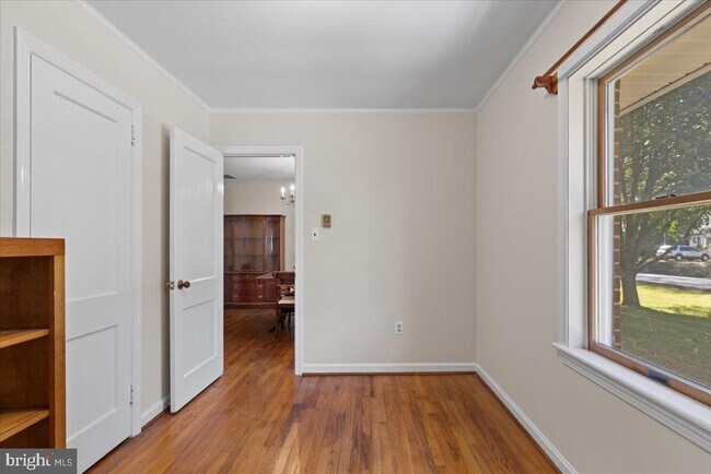 Foto del edificio - 786 Masons Beach Rd