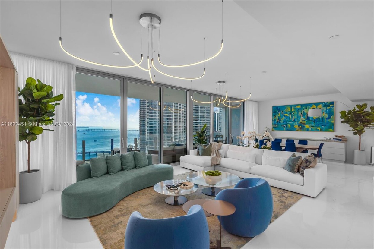 Foto principal - 300 Biscayne Boulevard Way