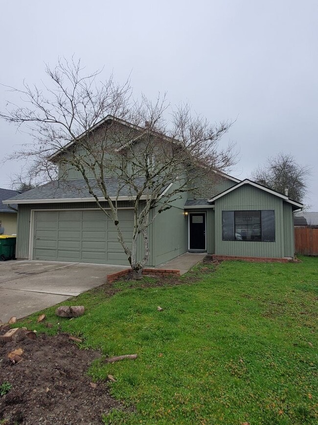 Building Photo - 1524 SW 209th Ave
