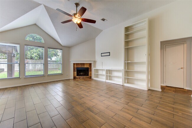 Foto del edificio - 10622 Lonesome Dove Trail