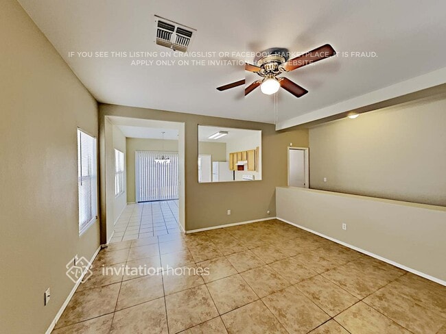 Building Photo - 2352 E Hazeltine Way