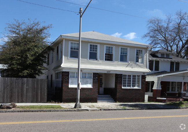 Building Photo - 417 N Liberty St