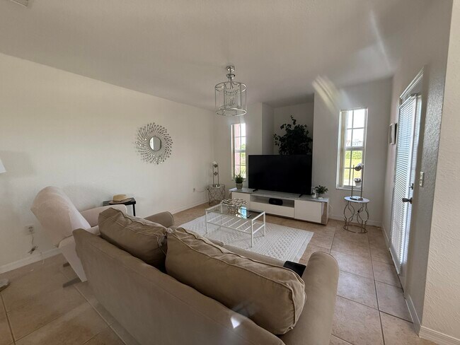 Foto del edificio - 156 SW Peacock Blvd