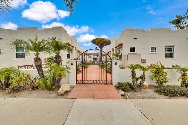 Foto del edificio - 4587 Campus Ave