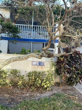 Building Photo - 1530 SE Royal Green Cir