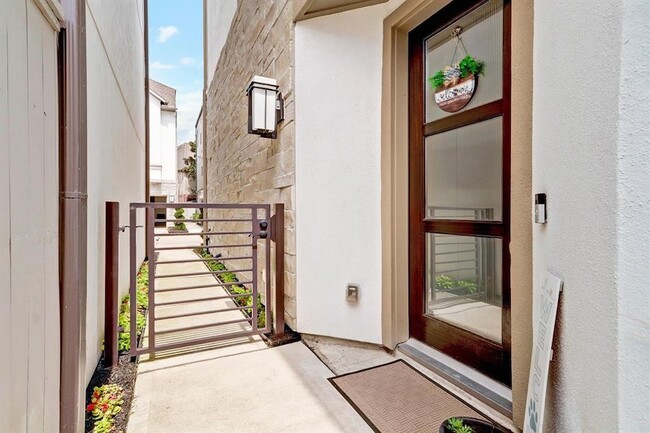 Building Photo - 3523 Napavine Ln