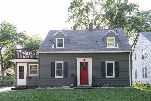 Front of House - 807 Northwestern Ave