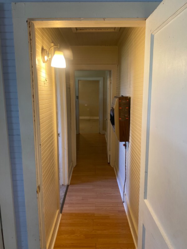 Building Photo - 1829 Badt Ave