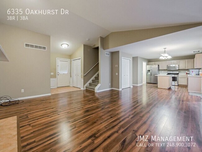 Foto del edificio - 6335 Oakhurst Dr