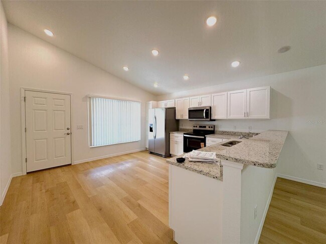 Foto del edificio - 908 Columbia Ln