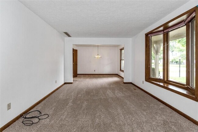 Building Photo - 12751 Wembly Rd