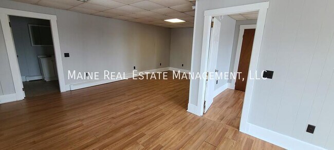 Foto del edificio - 23 Newport Rd