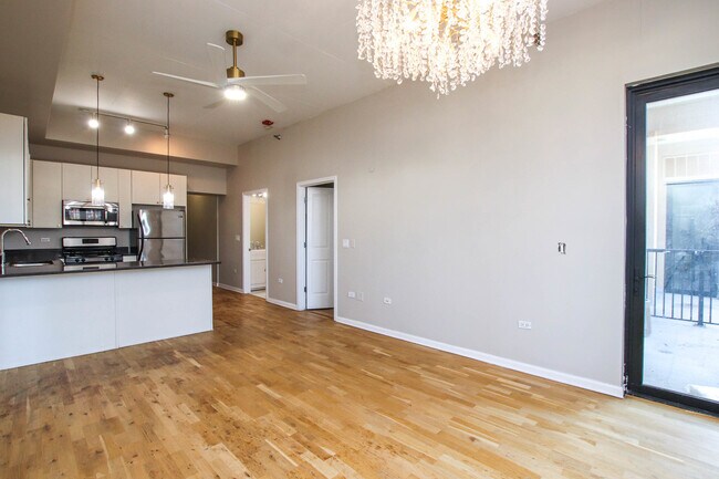 Foto del edificio - 1464 S Michigan Ave