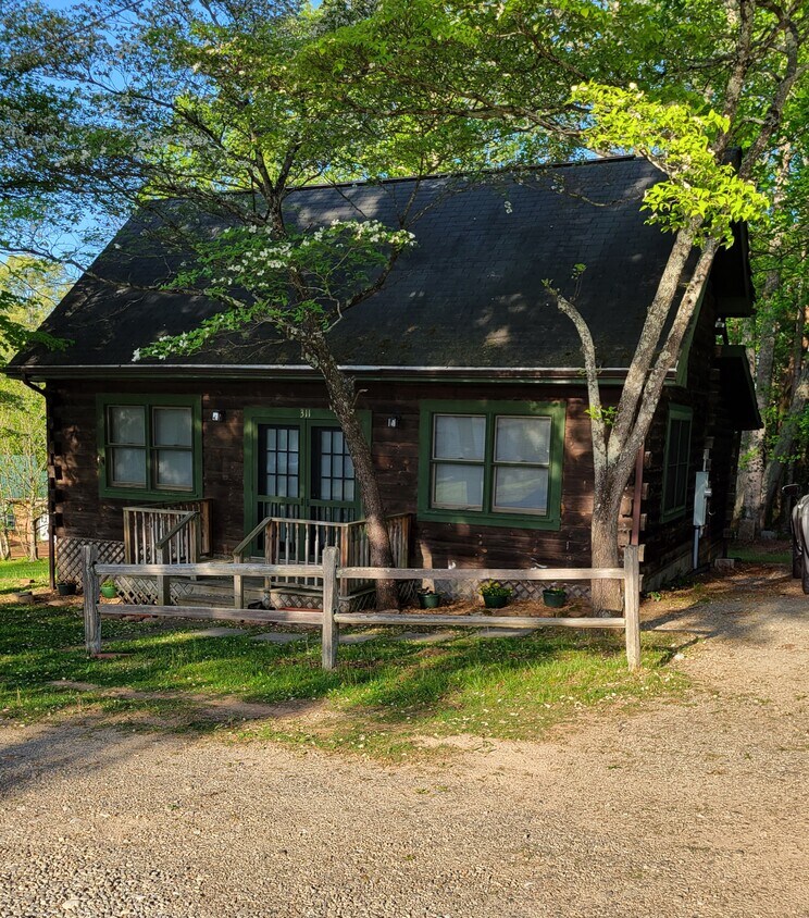 311 E Walker Street Ext, East Flat Rock, NC 28726 House for Rent in