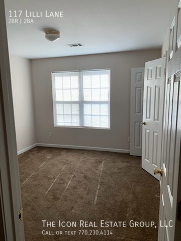 Building Photo - 2/1.5 townhome near downtown Woodstock