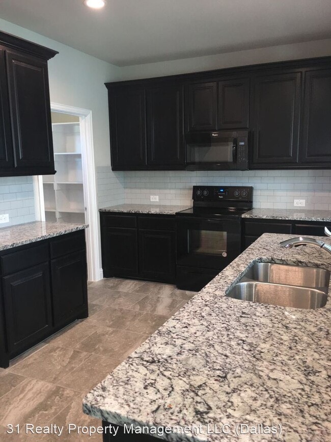 Building Photo - 4 br, 2.5 bath House - 3613 Pisa Mews