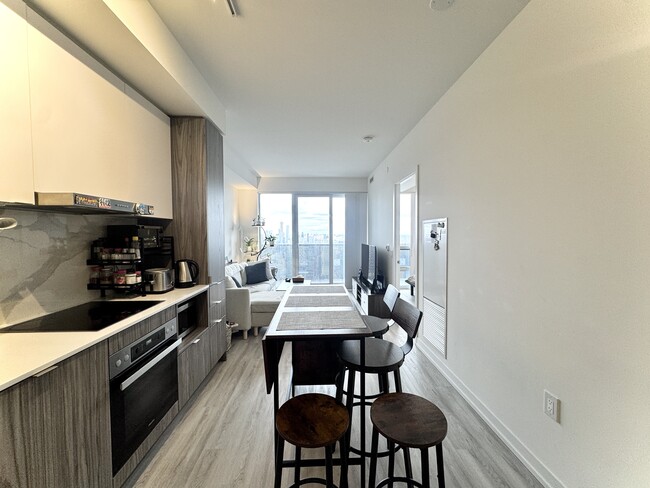 Building Photo - 55 Cooper St