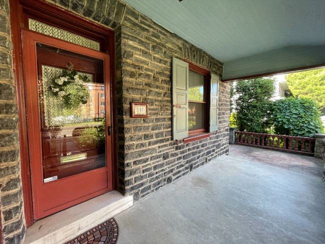 Photo - 219 Washington Ln Apartment