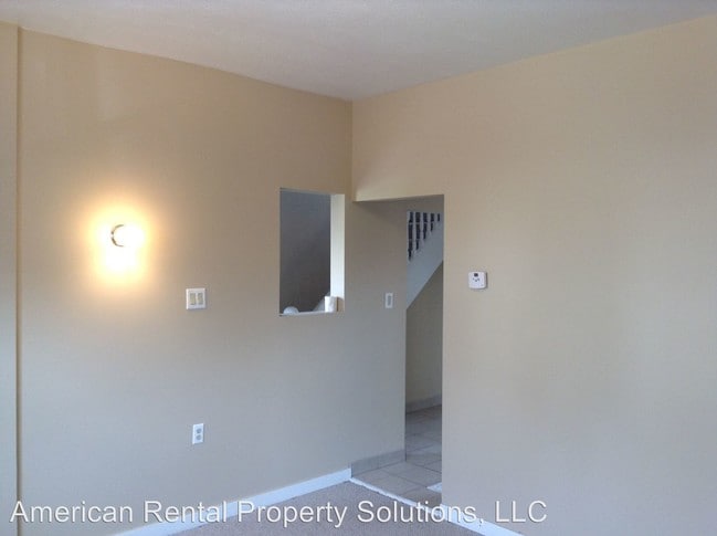 Building Photo - 713 Chartiers Ave