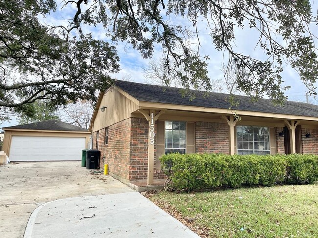 Building Photo - 11503 Sagehollow Ln