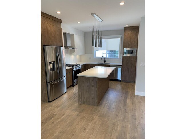 Photo du bâtiment - 1639-1162 162 St