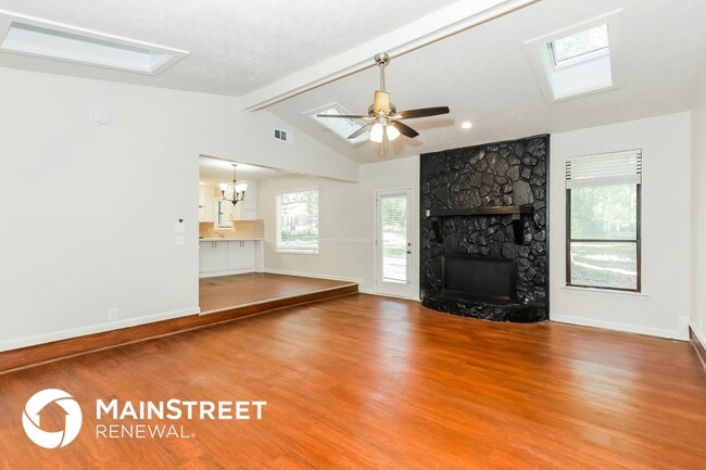 Building Photo - 115 Poplar Wy