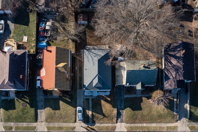 Building Photo - 3903 Meyerfeld Ave