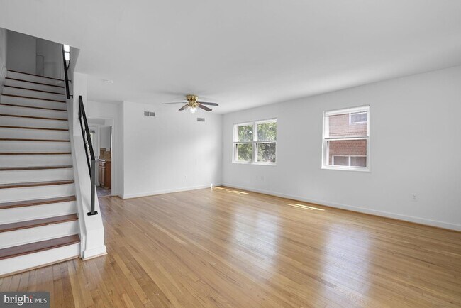 Foto del edificio - 6212 Carters Ln