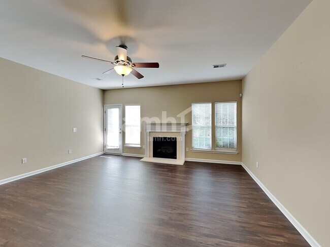 Building Photo - 3514 Barnstable Dr