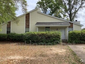 Building Photo - 10065 Hillview Dr