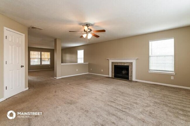 Foto del edificio - 10954 Snowdrop Way, Indianapolis, IN 46235